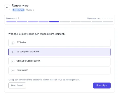 Adaptieve nulmeting in Awareness over ransomware: een kennisvraag op niveau 5 met vier antwoorden, waarvan er één is gekozen.